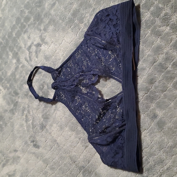 VICTORIA'S SECRET Very Sexy Bralette - Picture 3 of 8